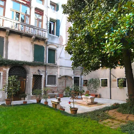 Ca' Salvioni Apartment *